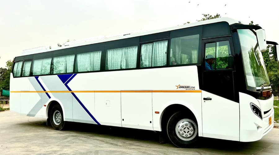 Going to Events Made Easy: Hire a Mini Bus in Hyderabad for Weddings, Functions & Conferences