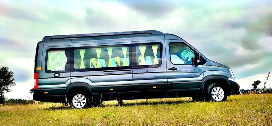 Corporate Outings Without the Commute Chaos: Hire a Luxury Tempo Traveller in Bangalore