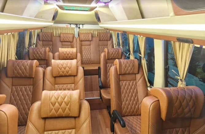 Top Reasons to Book 15 Seater Tempo Traveller on Rent for Weekend Getaways